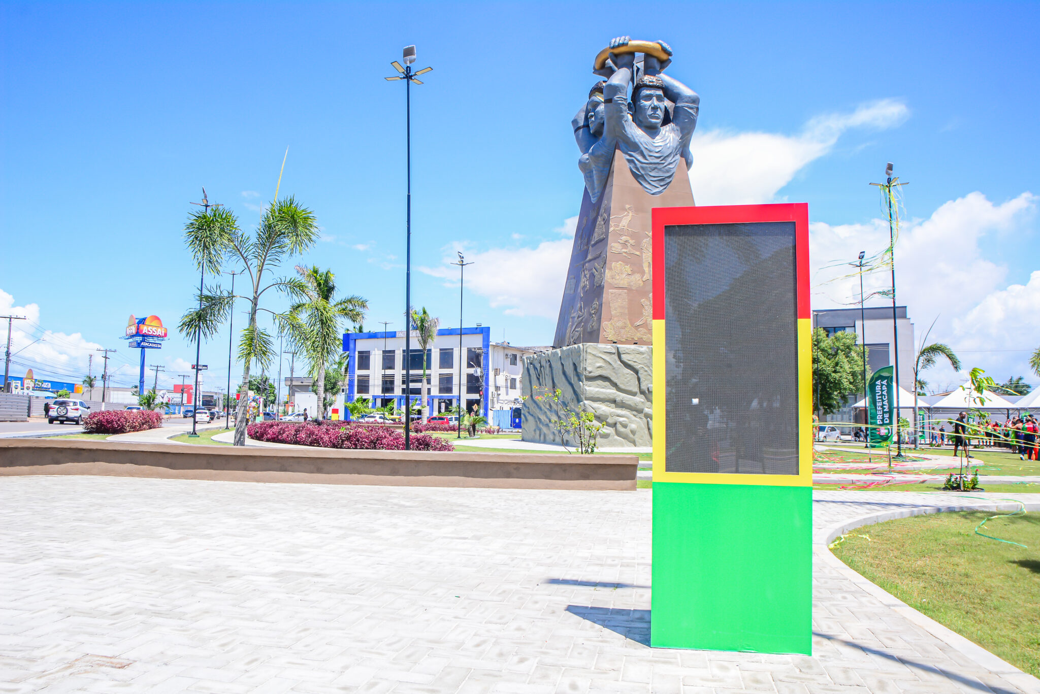 Prefeito de Macapá Dr Furlan entrega Praça Povos do Meio do Mundo