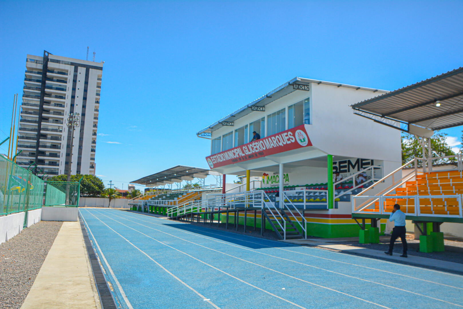 Prefeito Dr. Furlan entrega última etapa do Complexo Esportivo Estádio ...