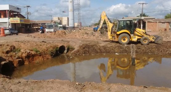 Prefeitura de Macapá intensifica serviços de drenagem em vias públicas