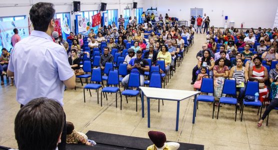 Seminário de Gestão Democrática qualifica implantação dos Conselhos Escolares