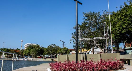 Nova Floriano: praça ganha paisagismo e jardinagem