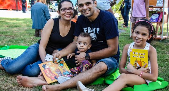 Famílias participam da reinauguração da Nova Floriano