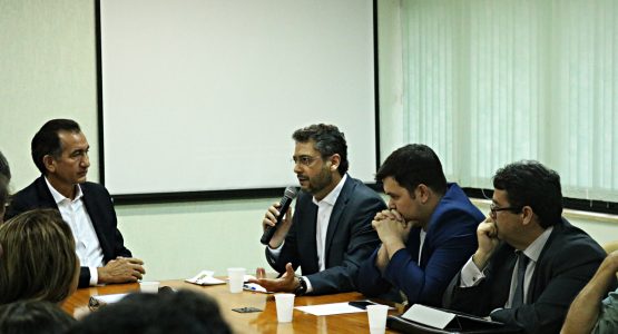 Prefeito Clécio participa de discussão sobre Região Metropolitana de Macapá