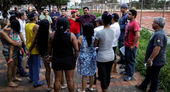 Prefeitura reúne com empreendedores para discutir medidas de revitalização da Praça Chico Noé