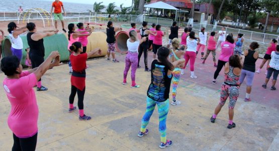 Prefeitura de Macapá promove atividades esportivas na praça do conjunto Cabralzinho