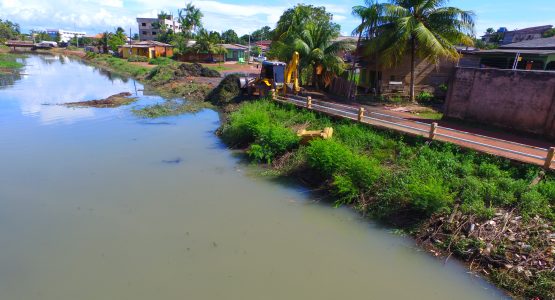 Trabalho de limpeza do canal do Beirol está 50% concluído