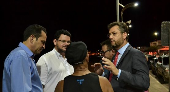 Macapaluz: prefeito Clécio vistoria início dos serviços de recuperação da iluminação pública