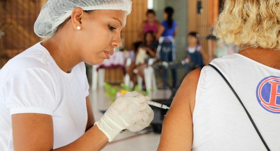 Prefeitura de Macapá imuniza mais de 60 mil pessoas contra a gripe