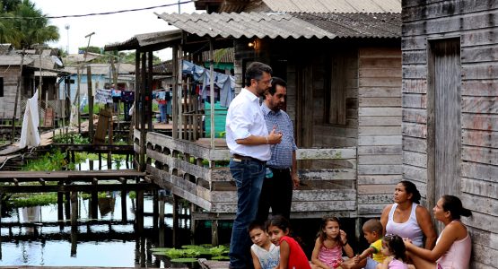 Prefeito Clécio e deputado Cabuçu visitam áreas de ponte que serão reformadas com emenda parlamentar