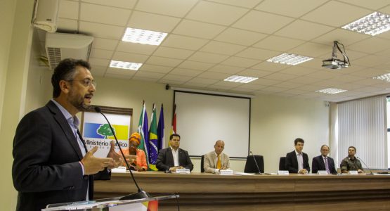 Prefeito Clécio participa de encontro com embaixada francesa no Amapá