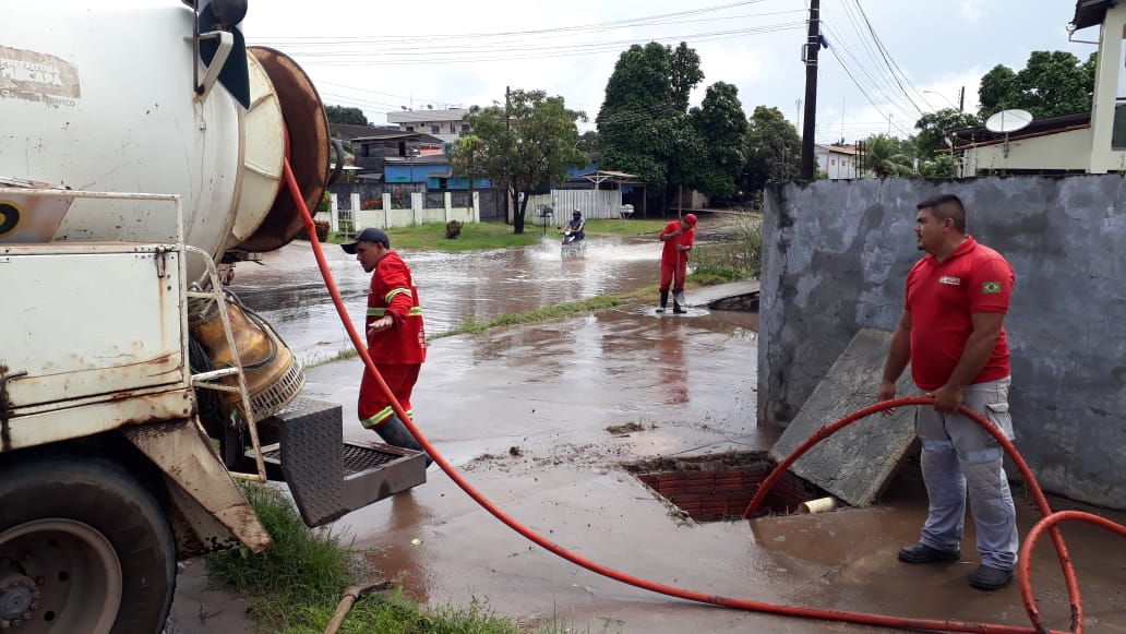 Pmm Intensifica Serviços De Limpeza E Desobstrução De Bueiros E