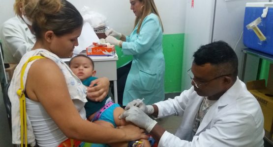 Vacina contra gripe: Município faz chamamento para segunda dose em crianças menores de dois anos