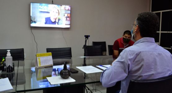Por videoconferência, prefeito Clécio reúne com representantes do Sindieventos para tratar sobre retorno dos eventos sociais