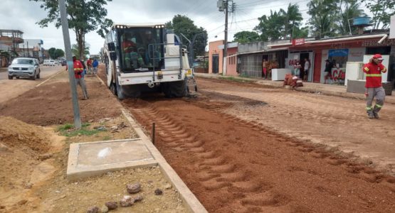Pavimentação: Prefeitura de Macapá trabalha no preparo de base da nova Claudomiro de Moraes