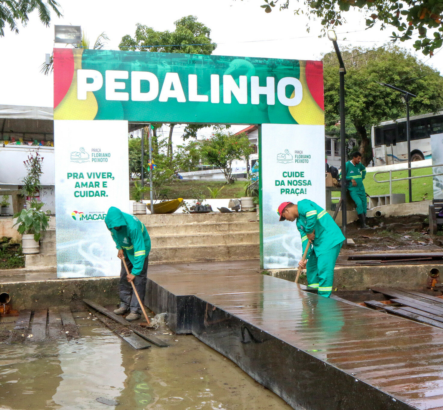 Em Macapá Praça Floriano Peixoto Recebe Mutirão De Limpeza E