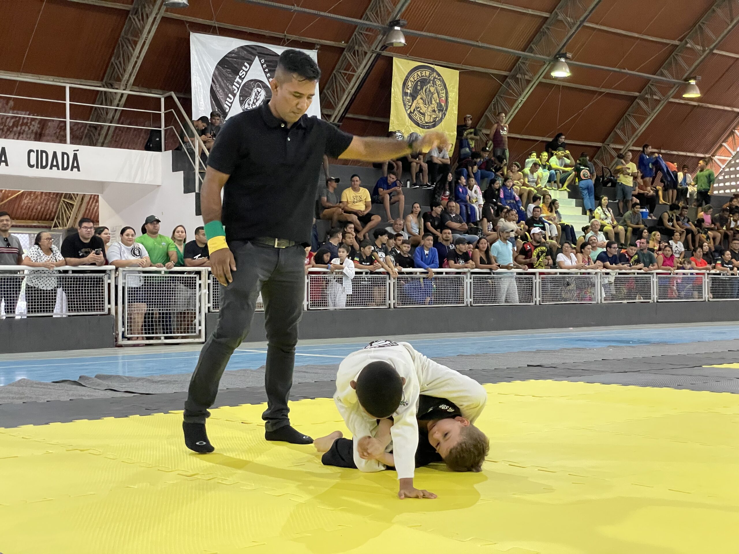 Comel Entrega Materiais Para Motivar A Prática De Artes Marciais No Município Prefeitura 7593