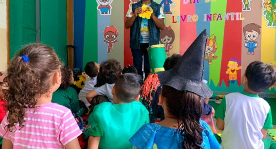 Prefeitura de Macapá realiza Semana de contação de histórias em comemoração ao Dia Nacional do Livro Infantil 
