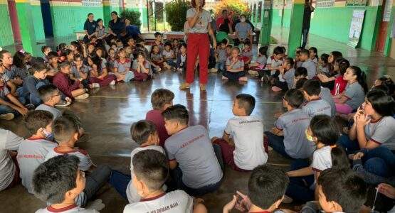 Escola Municipal de Macapá recebe programação alusiva a semana dos povos indígenas 