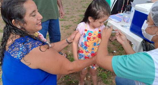 Mais de 6 mil pessoas foram imunizadas contra a Influenza e Covid-19 em 15h de ação nos dois pontos itinerantes no feriado de Cabralzinho