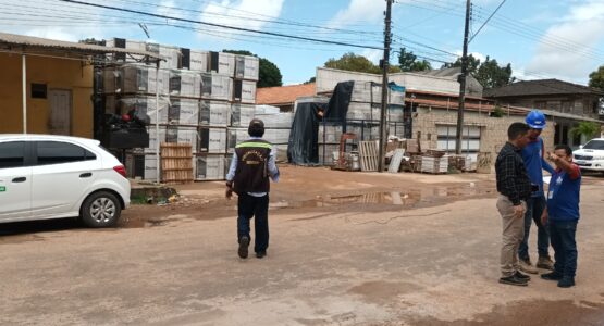 Ação de ordenamento garante desobstrução de passeio público na Zona Norte de Macapá