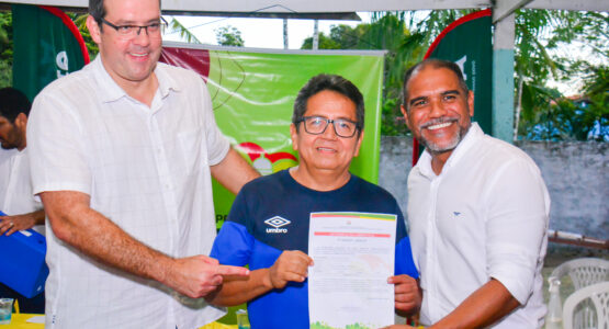 Prefeitura de Macapá licencia mais de 50 produtores de açaí na região da Pedreira