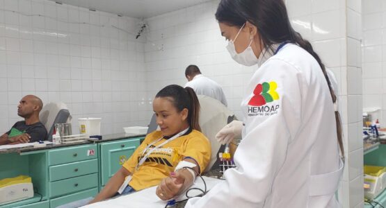 Servidores da CTMac e da Guarda Civil Municipal doam sangue na programação do Maio Amarelo