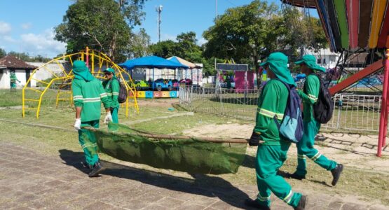 Mais de dez praças da capital recebem serviços de limpeza da Prefeitura de Macapá