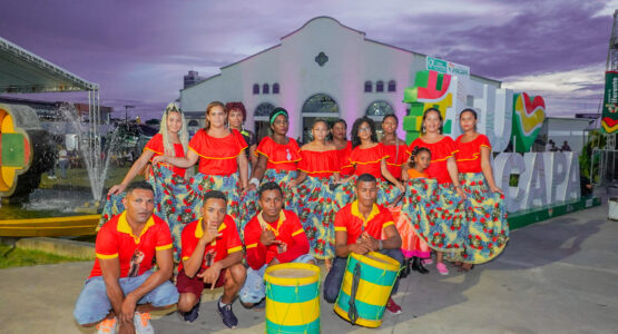 Macapá Verão 2023: grupos tradicionais de Marabaixo marcam com cor e ritmo a quinta-feira no Mercado Central