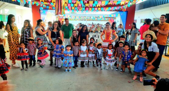 Creche Tio Soró comemora 1º aniversário unindo Dia do Folclore e outras celebrações festivas num só evento