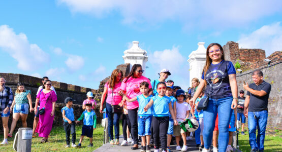 Projeto cultural da Emei O Pequeno Príncipe leva estudantes para visitação ao patrimônio histórico Fortaleza de São José de Macapá