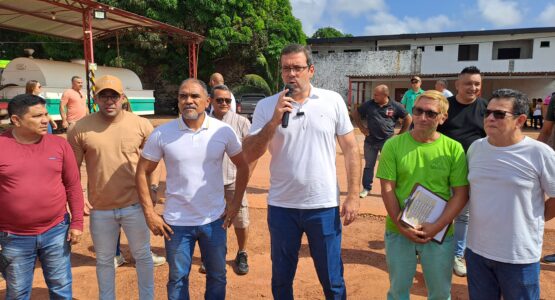 Agenda de Domingo: Dr. Furlan visita garagem das empresas Capital Morena e Amazontur e promove café da manhã para funcionários