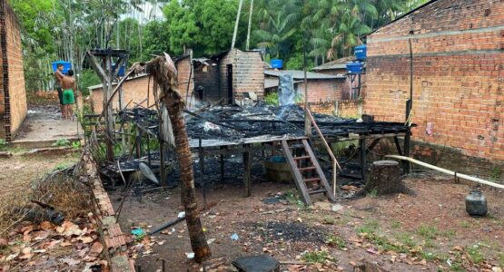 Prefeitura de Macapá garante assistência às famílias que tiveram casas danificadas por um temporal