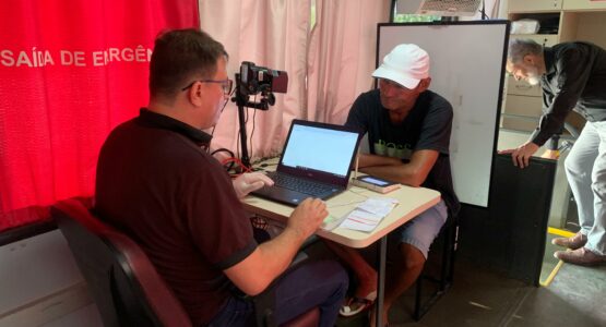 Prefeitura de Macapá em parceria com o TRE/AP promove ação para emissão do título de eleitor para os usuários do Centro-Pop
