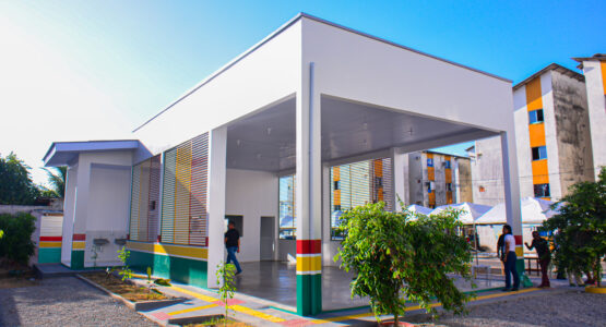 Prefeito Dr. Furlan entrega novo Centro Comunitário aos moradores do Habitacional Mucajá