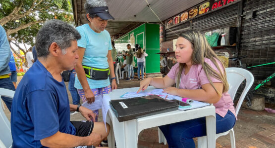 Prefeitura de Macapá promove ação de saúde para idosos na Praça Chico Noé