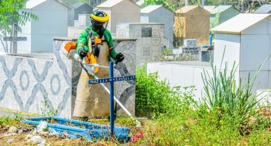 Zeladoria Urbana avança na limpeza dos cemitérios para o Dia dos Finados