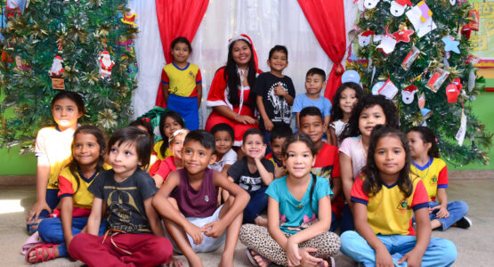 Projeto Natal Solidário da Escola Municipal Maestro Miguel recebe mais de 800 presentes de instituição parceira