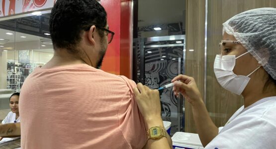Prefeitura de Macapá avança na cobertura de vacinação contra a influenza