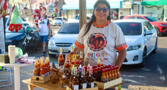 Com o apoio da Prefeitura de Macapá, grupo Amigas Arteiras comercializam produtos no Mercado Central