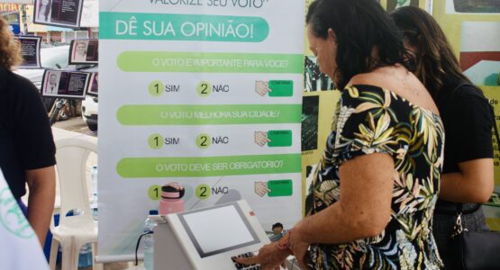 Prefeitura celebra Dia Nacional da Conquista do Voto Feminino com serviços de saúde e jurídico para Mulheres