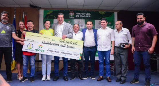 Prefeitura de Macapá entrega repasse de recursos para clubes de futebol amapaense