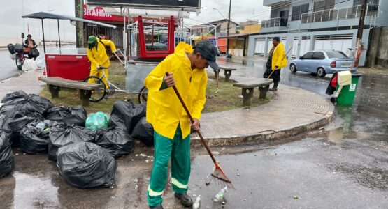 Orla da Capital recebe mutirão de limpeza e manutenção após 1° dia de Viva Folia Macapá
