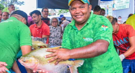 Feira do Peixe Vivo: Iniciativa da Prefeitura de Macapá oferta pescado com valor promocional na Feira da Galibis