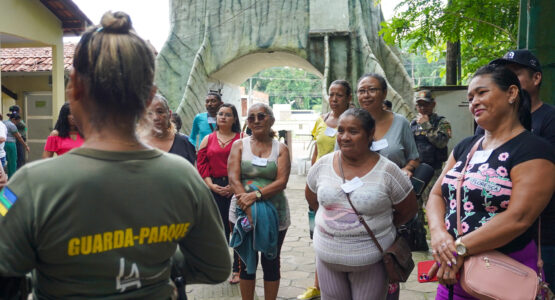 Idosos do projeto “Melhor Idade” da Prefeitura de Macapá participam de passeio guiado no Bioparque da Amazônia 