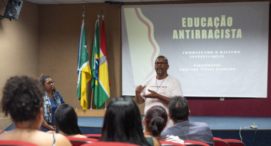 Servidores da Saúde e Assistência Social do município dialogam sobre combate ao racismo