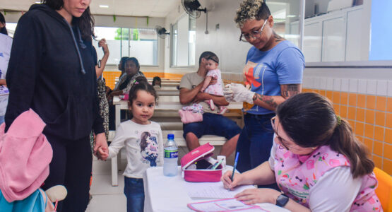 Prefeitura de Macapá inicia novo Cronograma de Vacinação Escolar; medida segue até sexta-feira (19) e percorre 4 creches