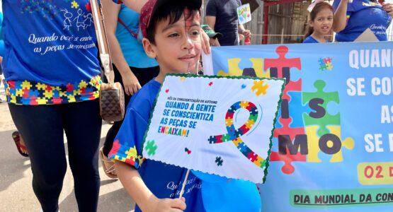 Abril Azul é celebrado pela Creche Municipal Sérgio Coutinho com a 1ª Caminhada de Conscientização do Autismo