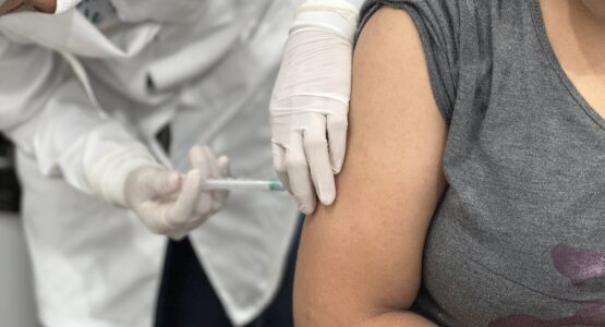 Cobertura vacinal: UBS’s abrem no sábado para vacinação contra dengue 