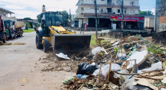 Prefeitura realiza retirada de lixeira viciada no bairro Jesus de Nazaré