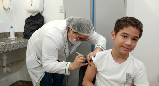 Dengue: Vacina será disponibilizada neste sábado (20) para o público-alvo da campanha